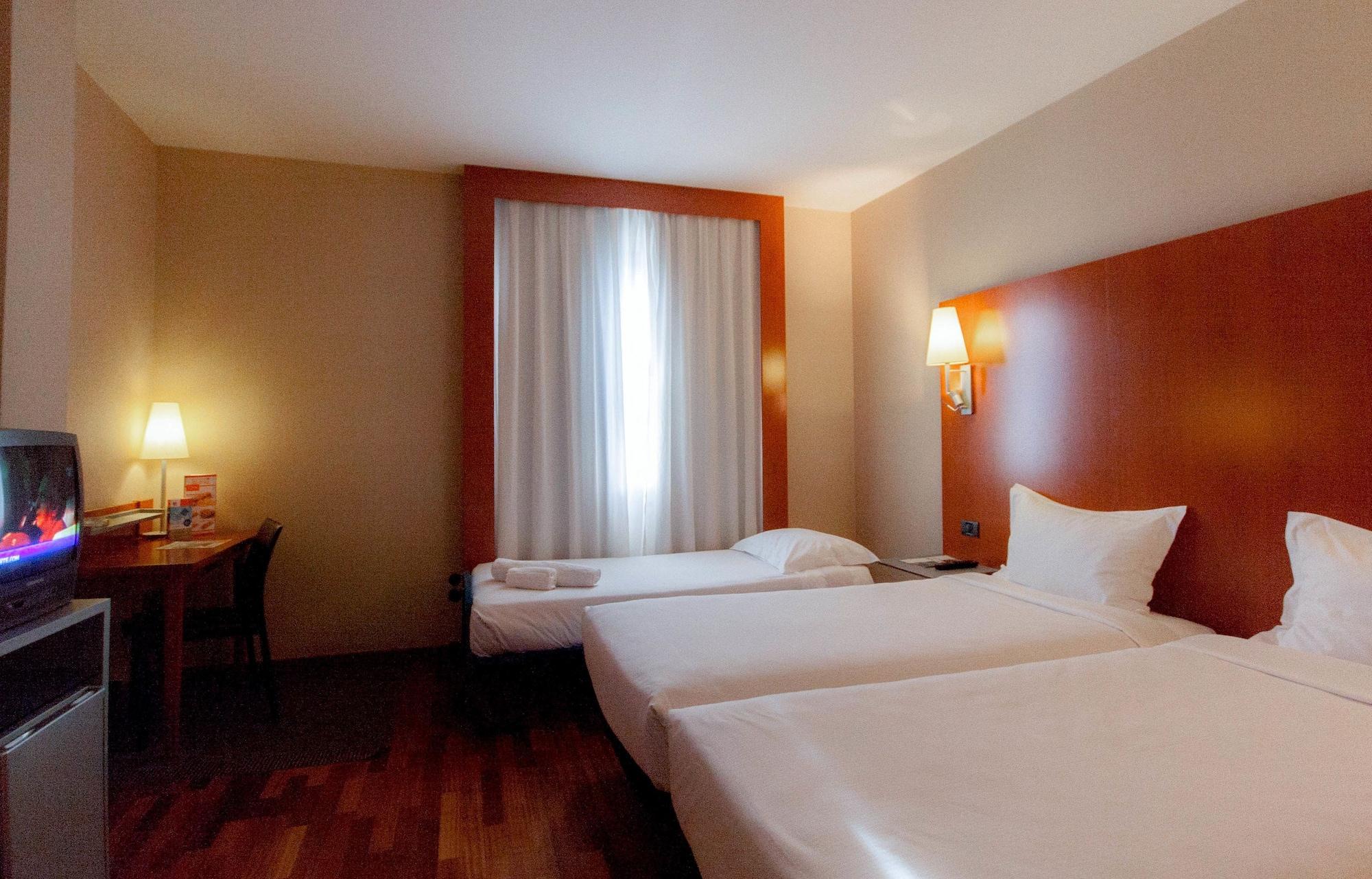 B&B Hotel אלצ'ה מראה חיצוני תמונה